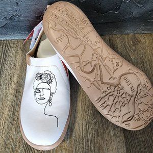 Unibrow Women, Canvas Shoes, Size 8